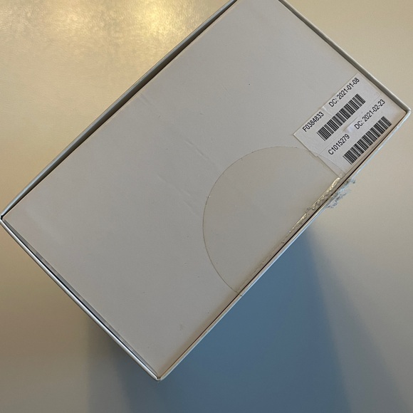 Nuface empty box the petite facial kit - Picture 8 of 8